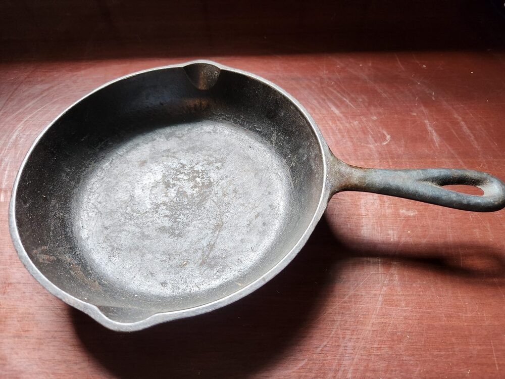 Vintage Cast Iron Skillet No 5 8 Inch Unmarked Antique Pan